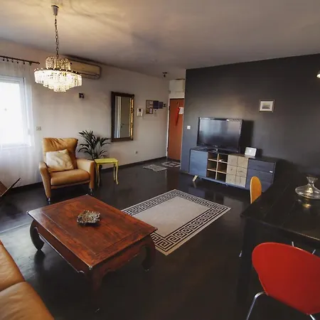 Apartment Come Back *